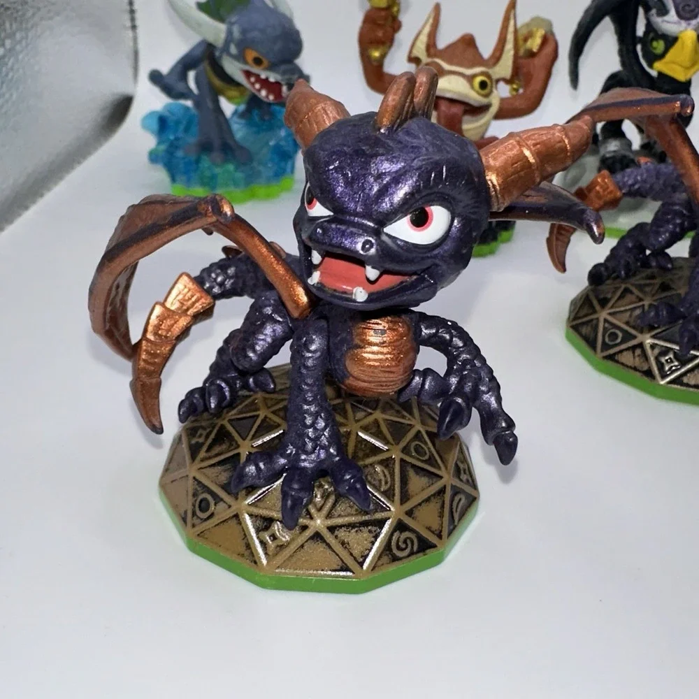 Golden Queen Spyro Activision Skylanders Figures Lot 8 Mixed Colors Good